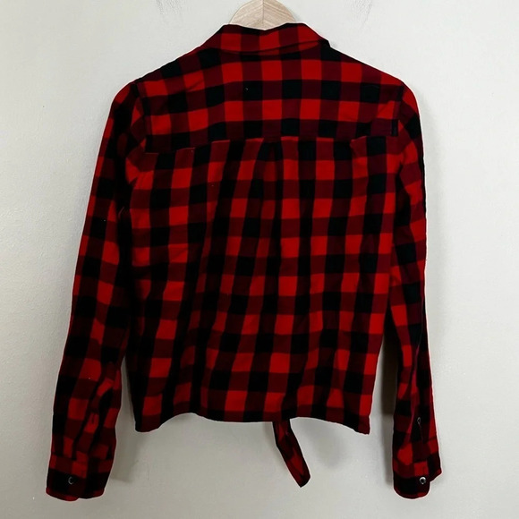 Madewell • Flannel Tie-Front Shirt in Buffalo Check - Picture 4 of 9
